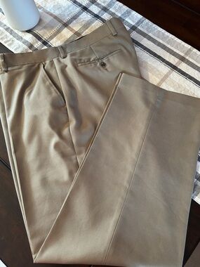 Men's Pleated Dress Pants